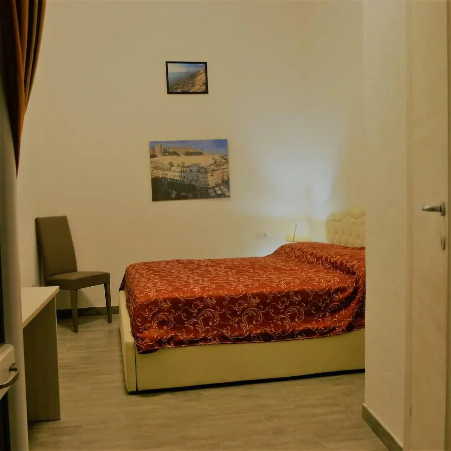 Boutique Oriente Express Hotel Cagliari Itália